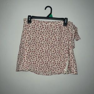 american eagle skirt!!